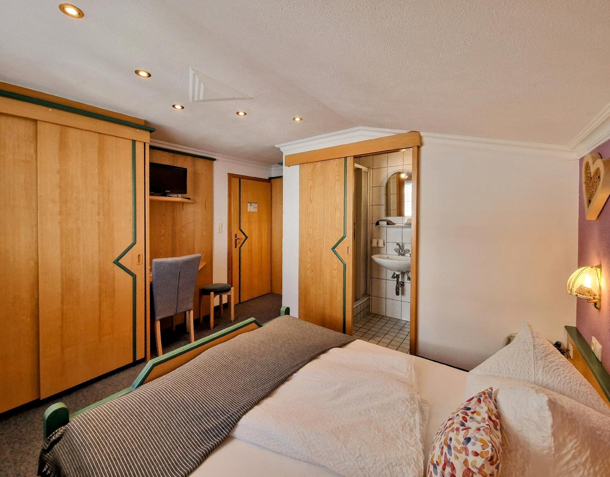 Berghotel Almrausch Berwang Ruang foto