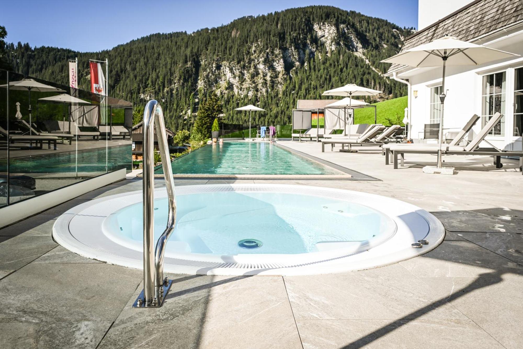 Berghotel Almrausch Berwang Bagian luar foto