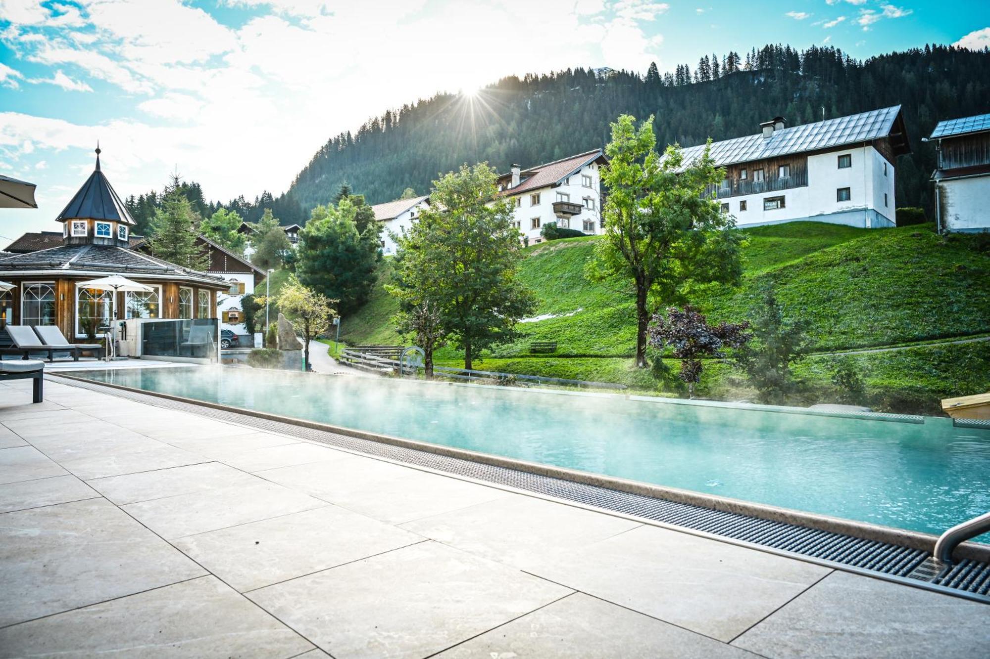 Berghotel Almrausch Berwang Bagian luar foto