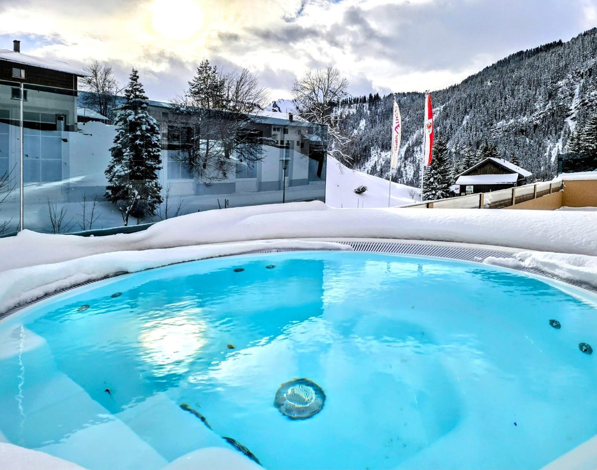 Berghotel Almrausch Berwang Bagian luar foto